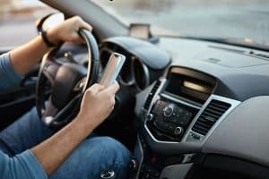 Breaking Down Oklahoma’s Distracted Driving Laws